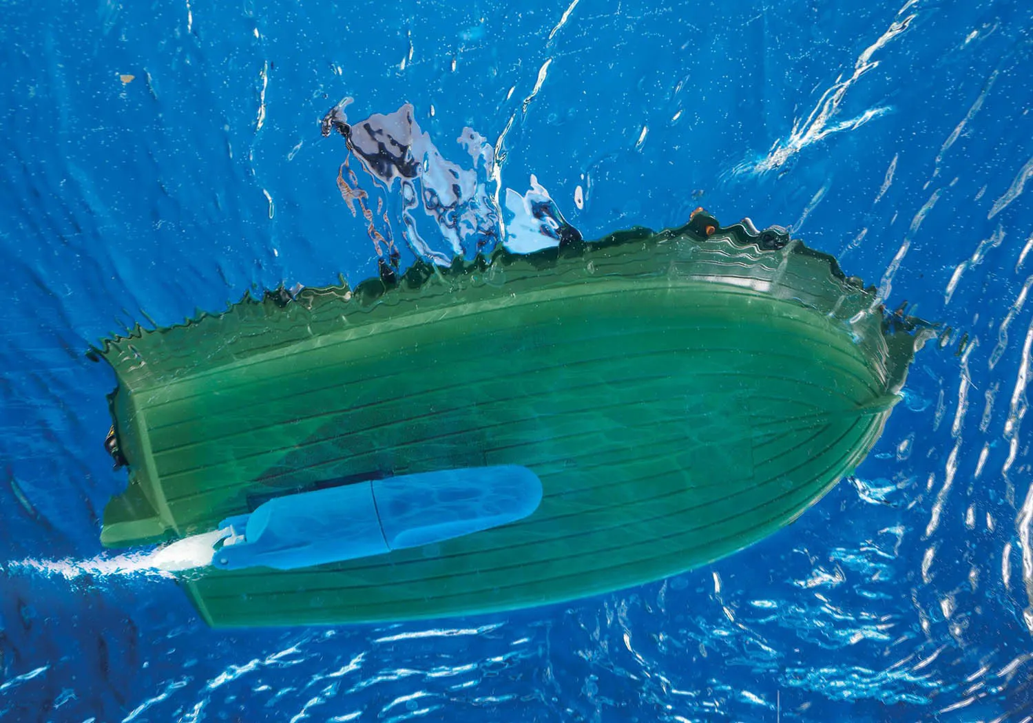 Pirate Ship with Underwater Motor
