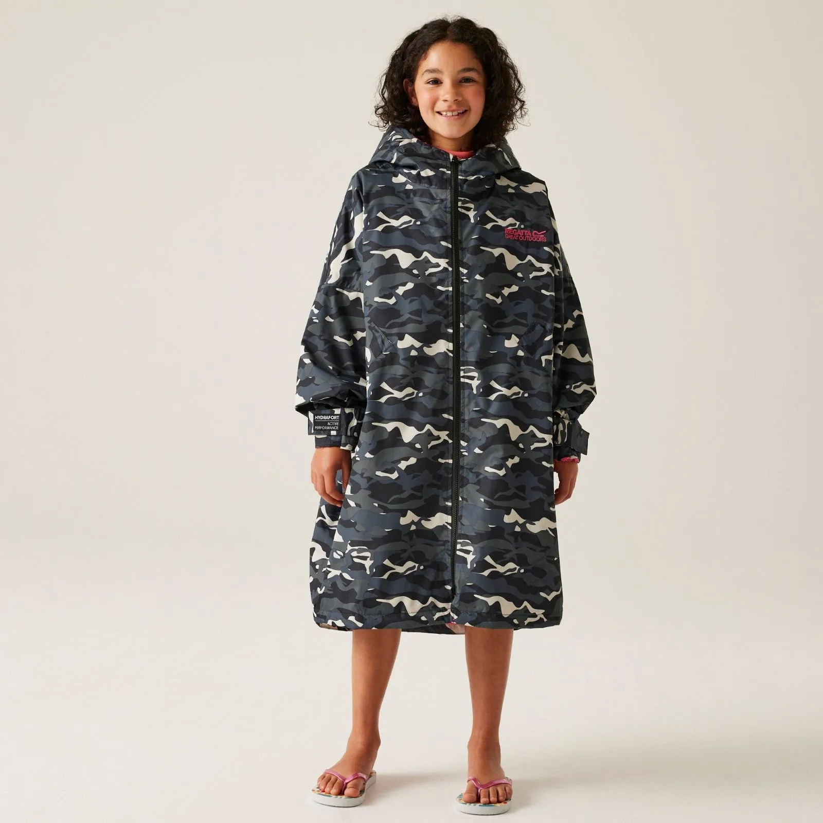 Regatta Kids Spirit Of Adventure Waterproof Changing Robe