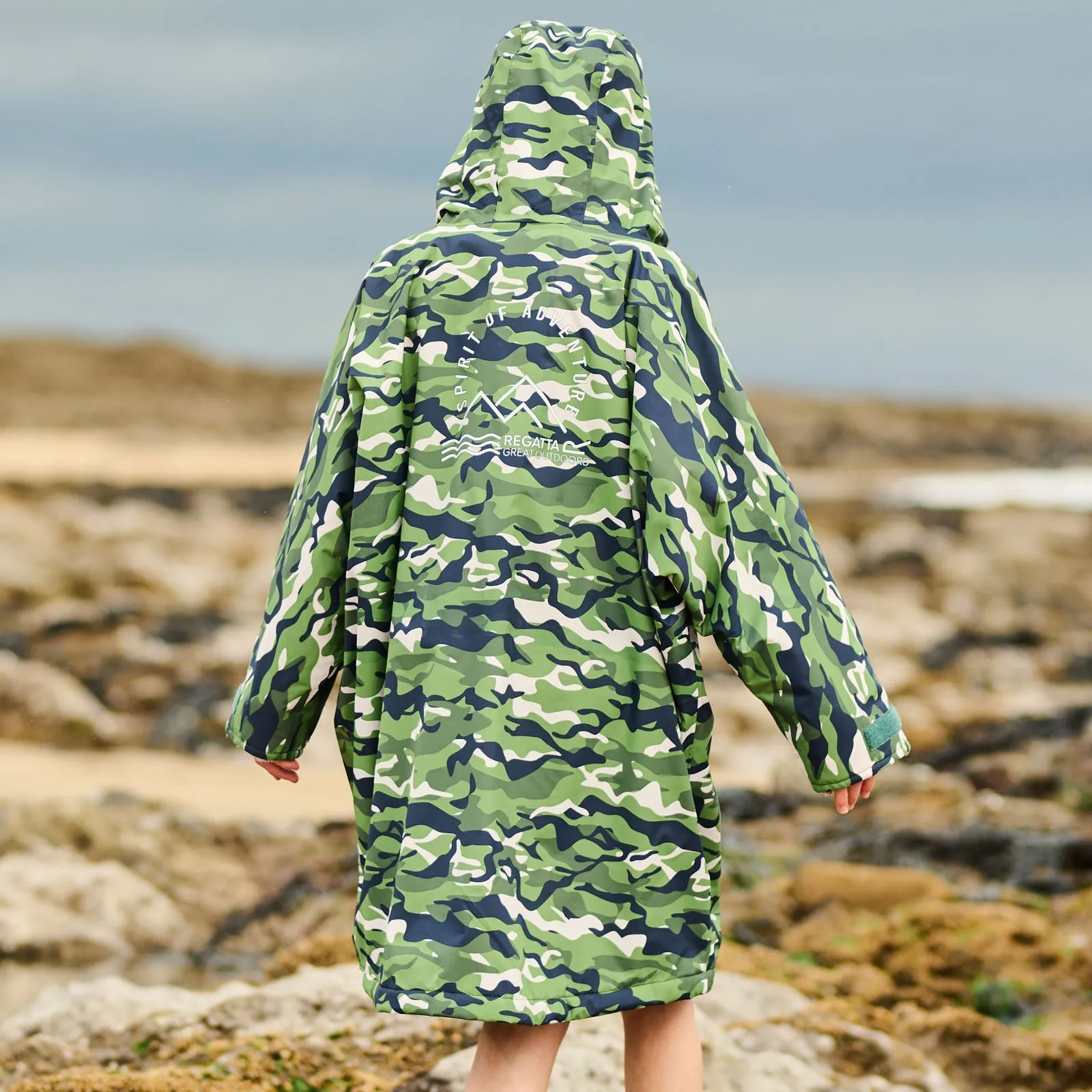 Regatta Kids Spirit Of Adventure Waterproof Changing Robe