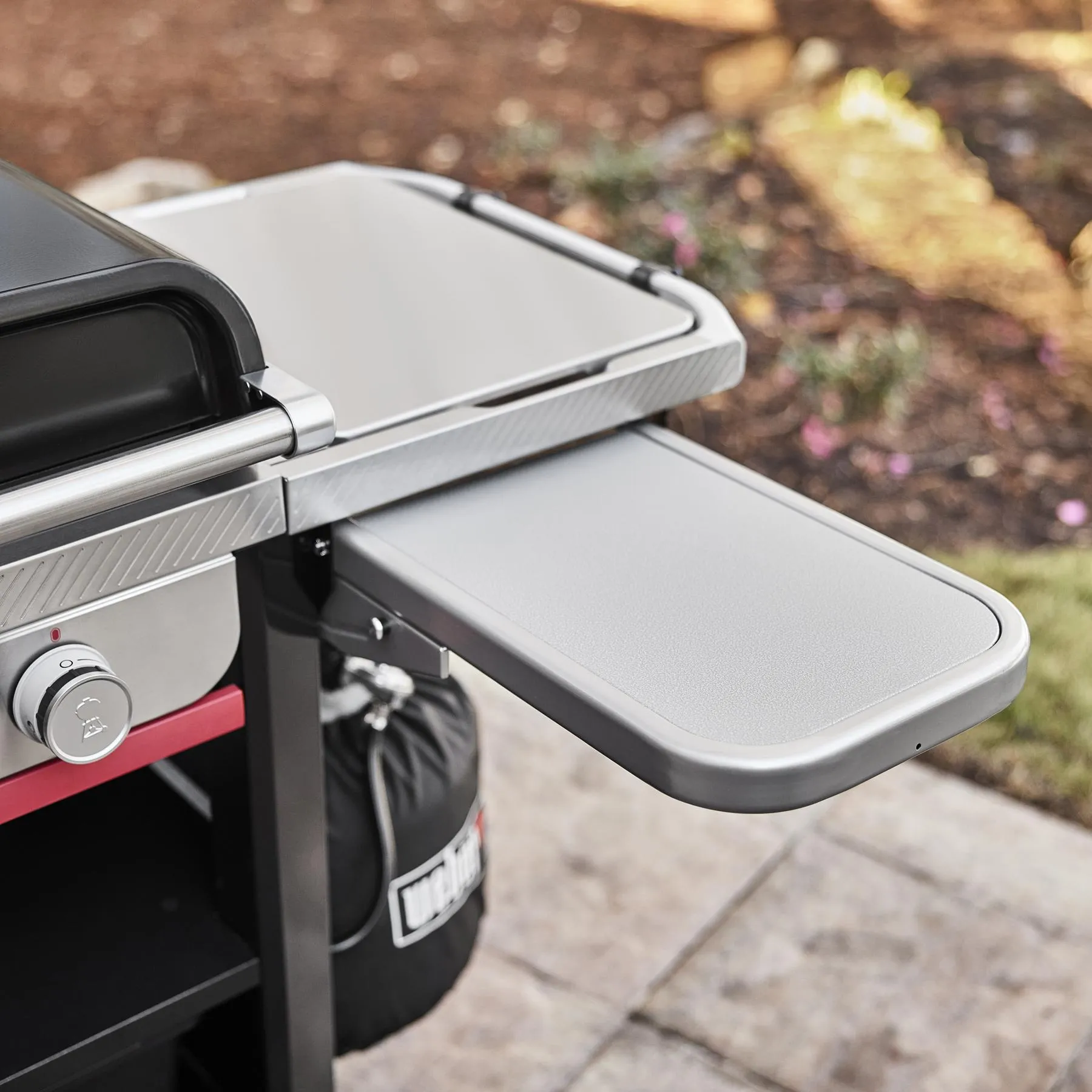 Weber 1500013 Slate™ 30" Rust-Resistant Griddle with extendable side table - Black